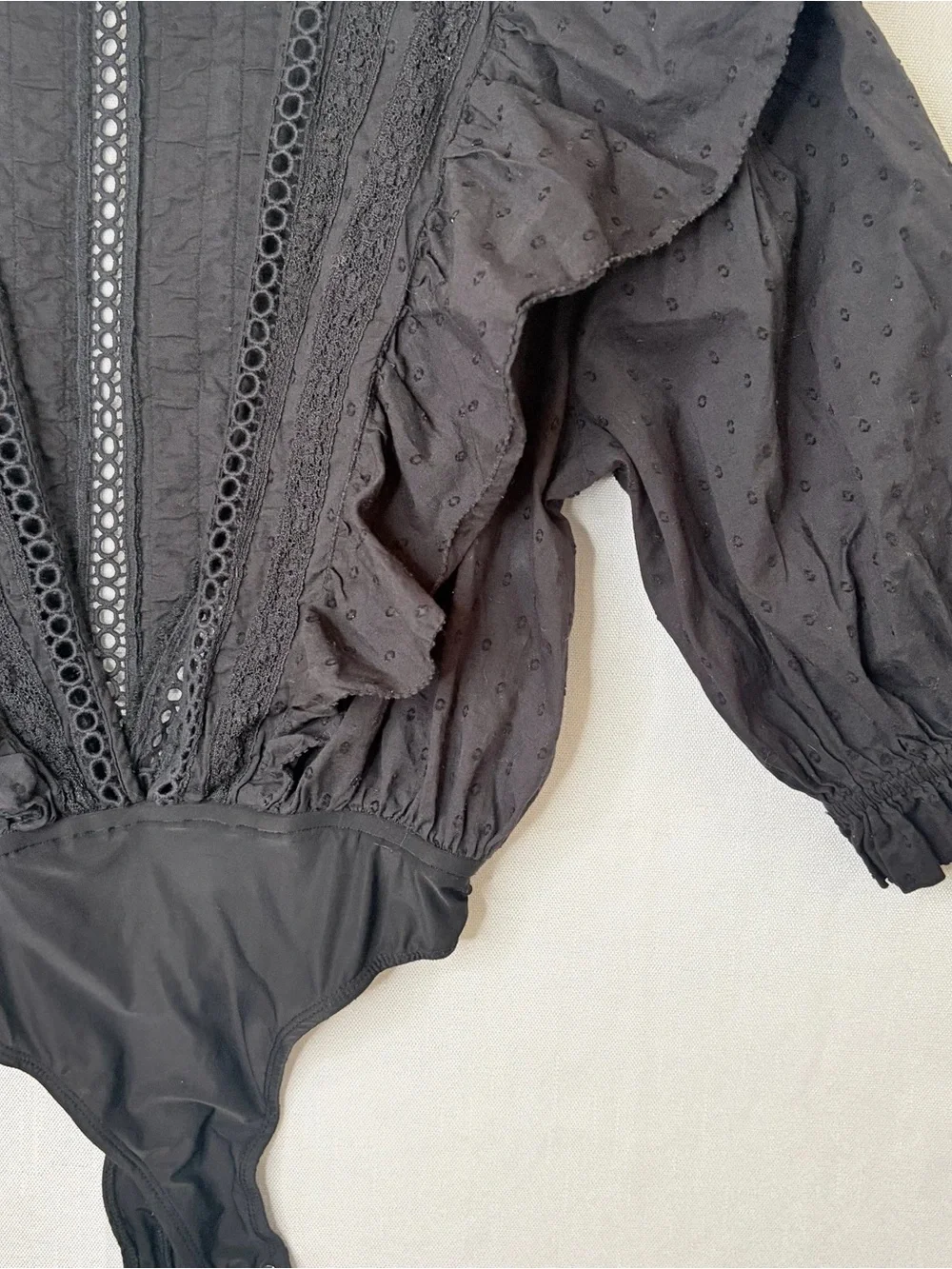 Farm Rip Blk Lace Eyelet Dot Ruffle Bodysuit Blouse Deep V Neck Puff Sleeve Sz
